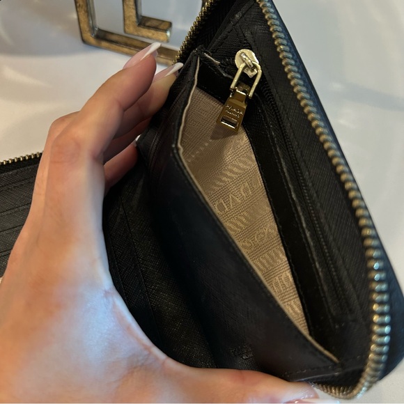 Prada Zip Saffiano Nero Black Wallet - Picture 11 of 11